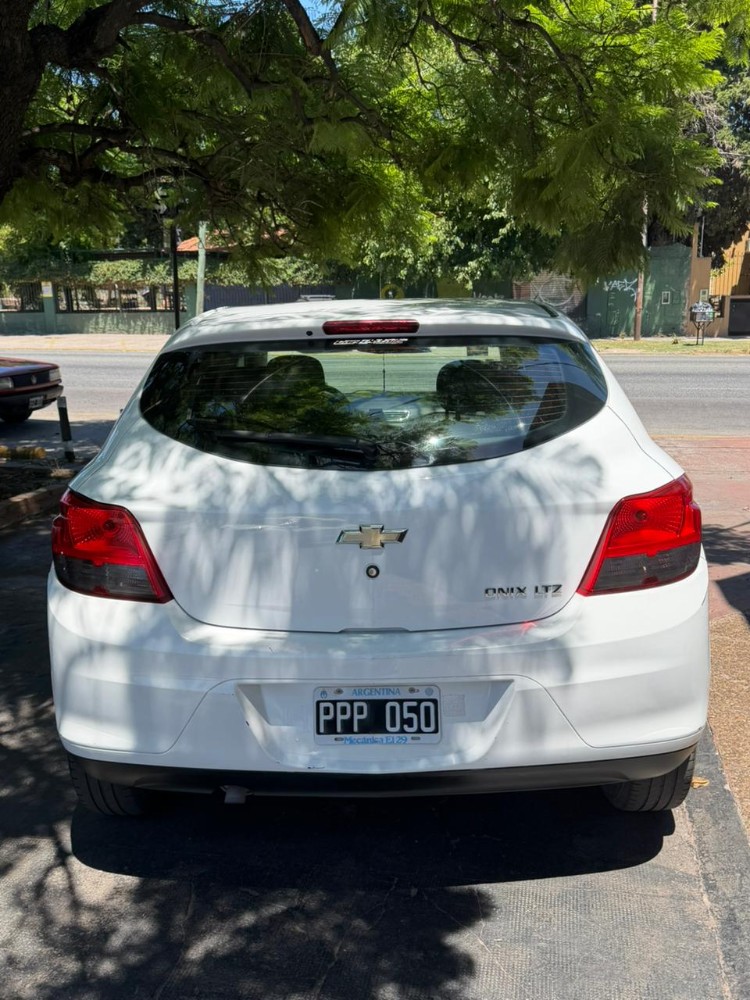Chevrolet ONIX 1.4 LTZ — foto 3